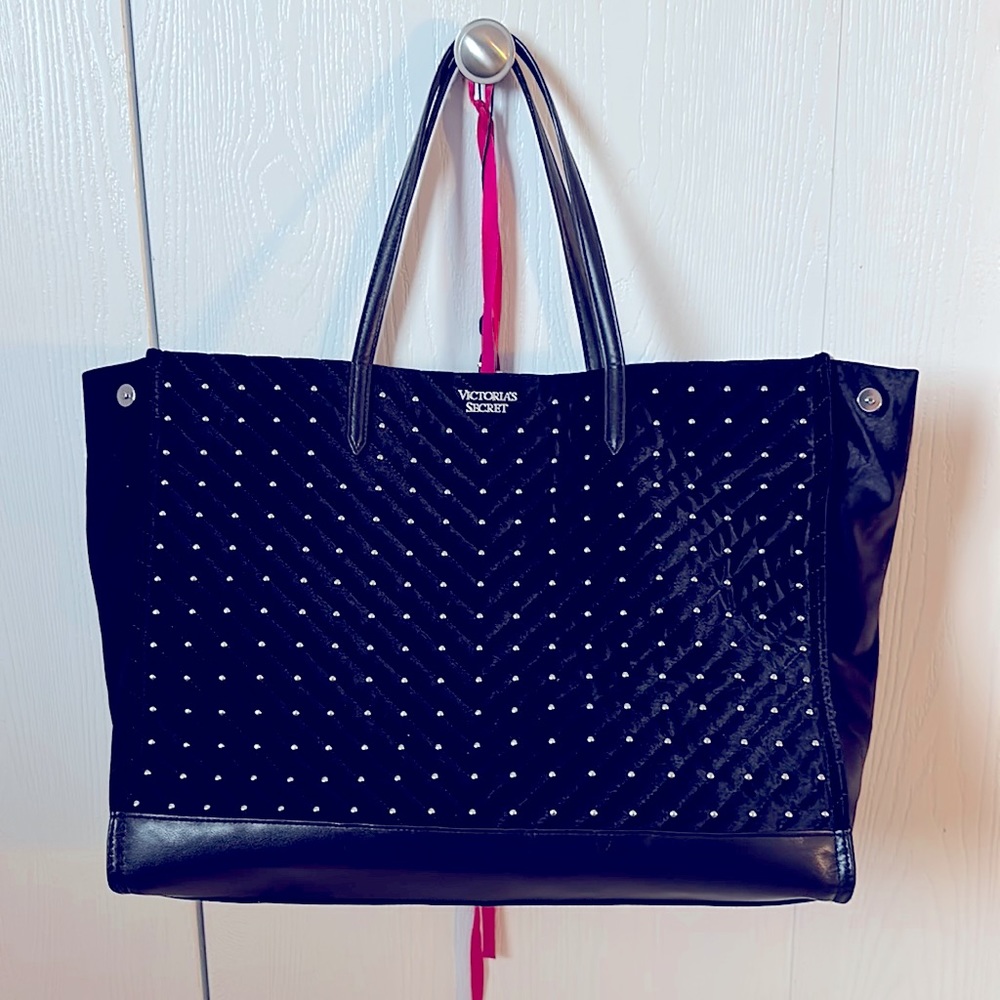 Late tote bag